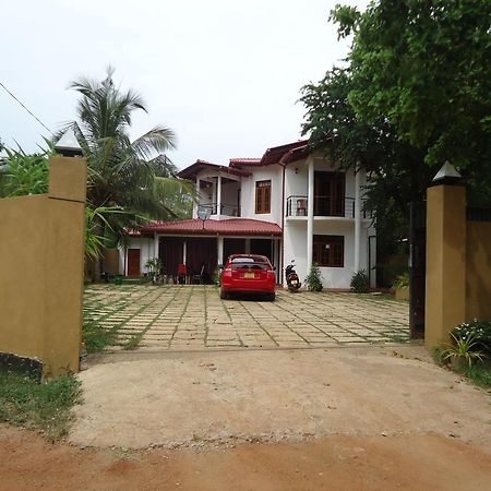 Seven Flower Hotel Anuradhapura Exterior photo